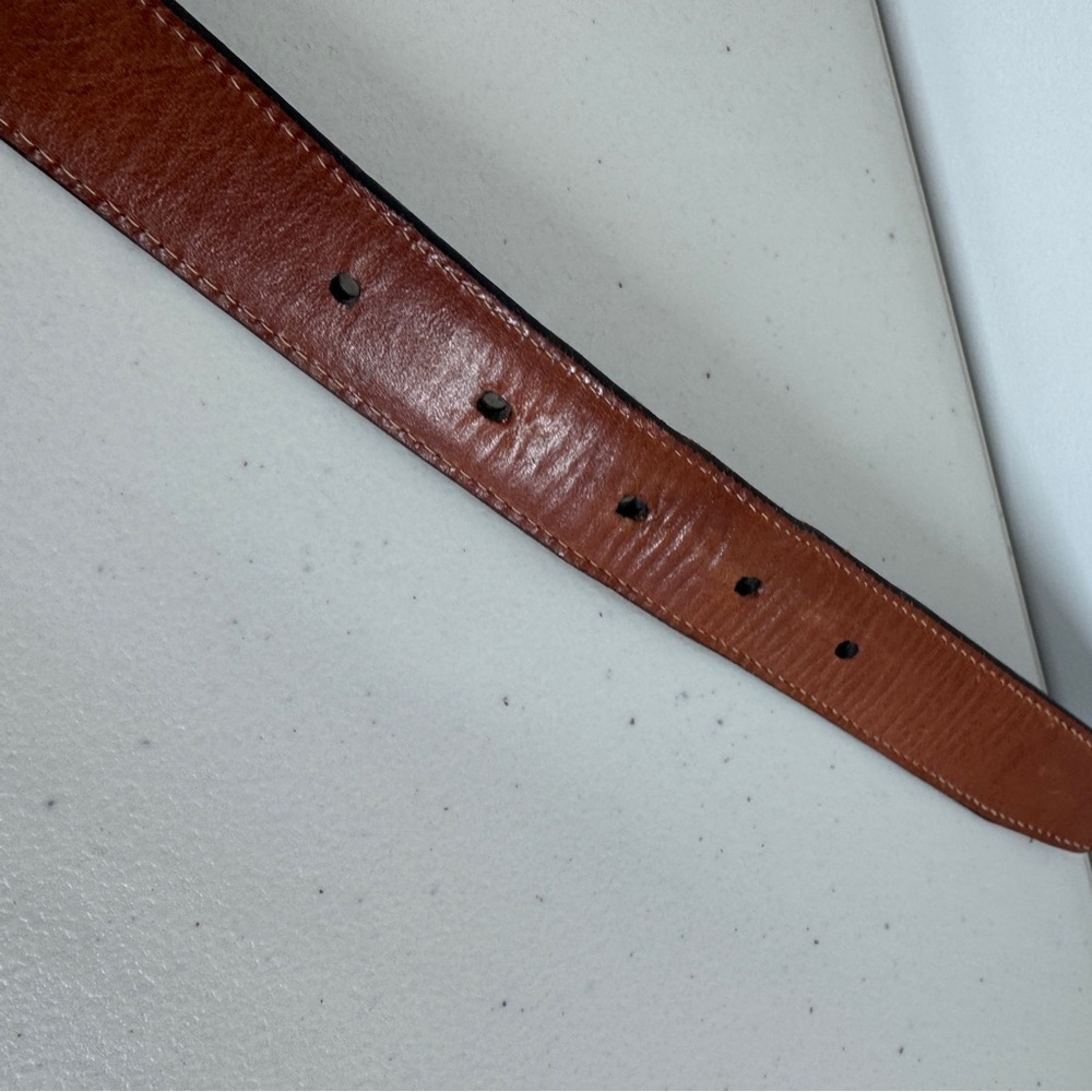 Roundtree & Yorke Classic Brown Leather Belt with Gold Buckle Size 42 - Picture 11 of 16